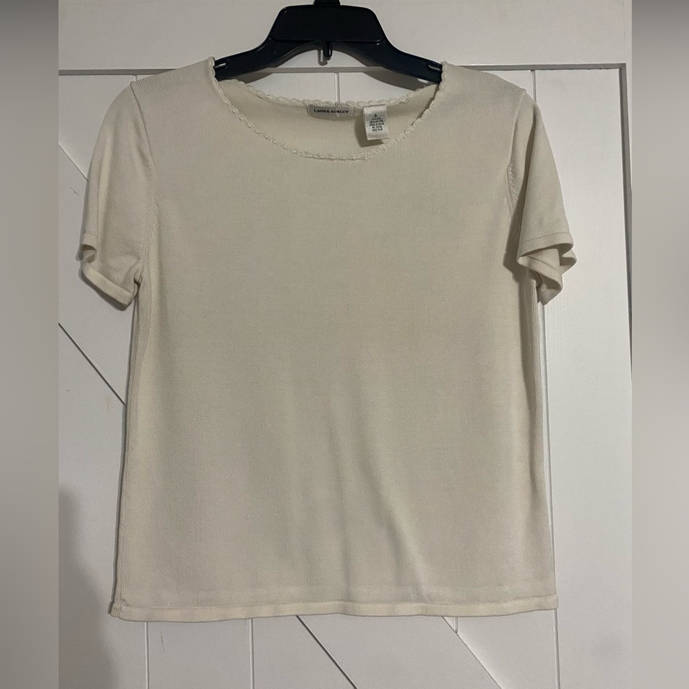 Laura Ashley Classic Cream Women's Top Size Small